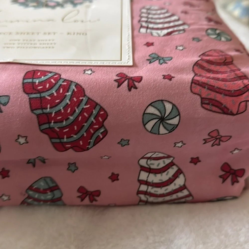 Lumina Lou Christmas Holiday Christmas Tree Cakes Sheet Set - QUEEN
